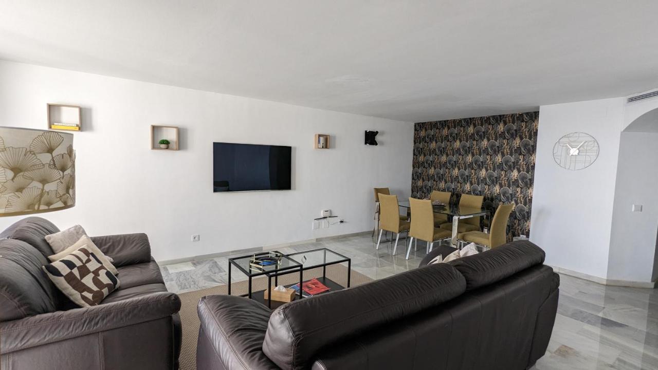 Three-Bedroom Apartment Puerto Banus View,1361809343:JPEG