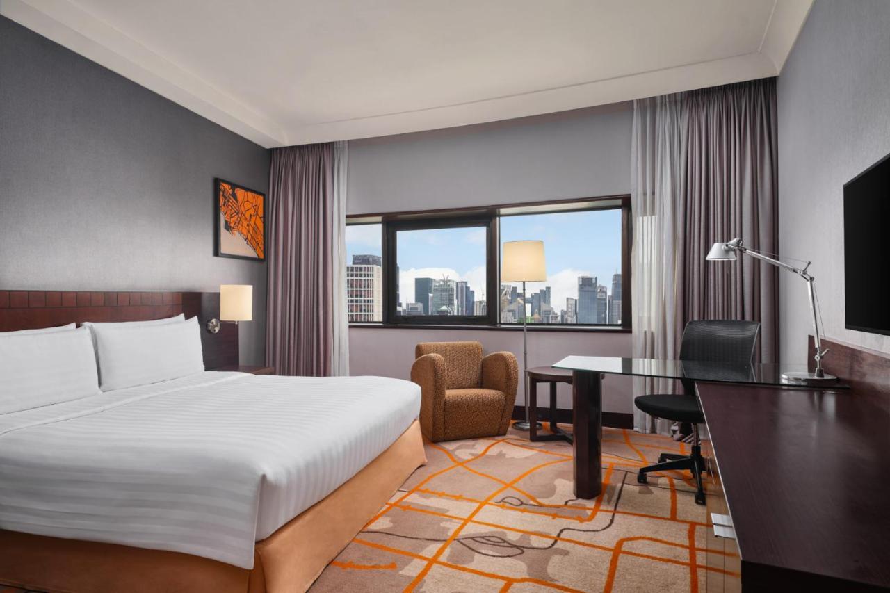Standard Queen Room - Lounge Access