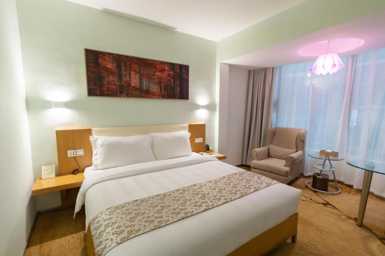 Superior Queen or Twin Room,1397905346:JPEG