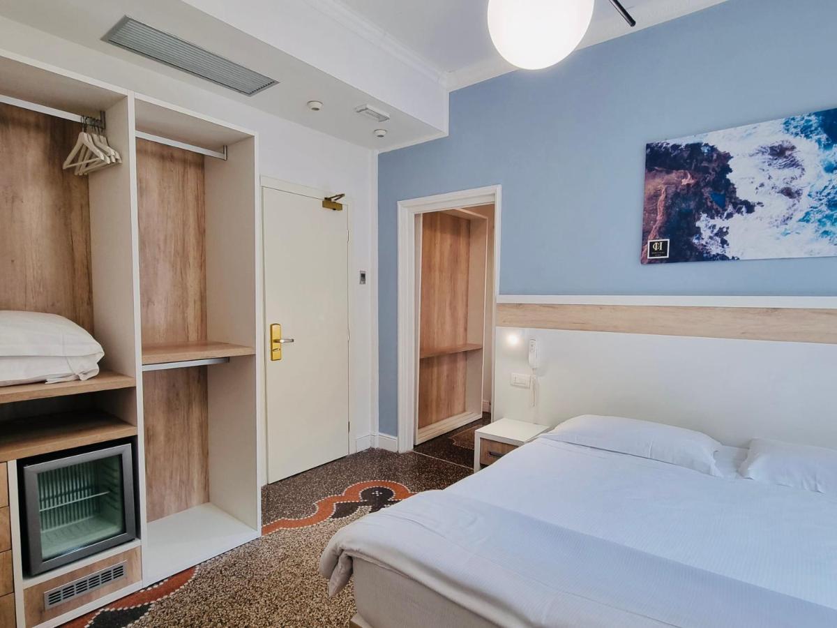 Triple Room,1209438388:JPEG