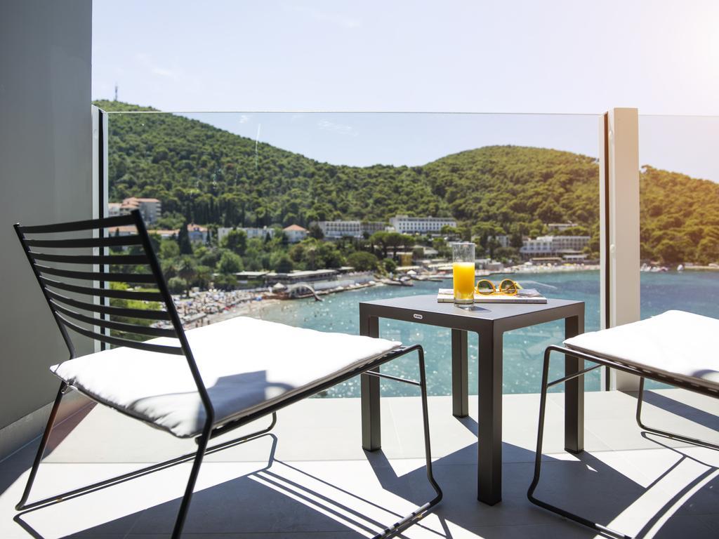 Superior Double Room with Sea View and Balcony