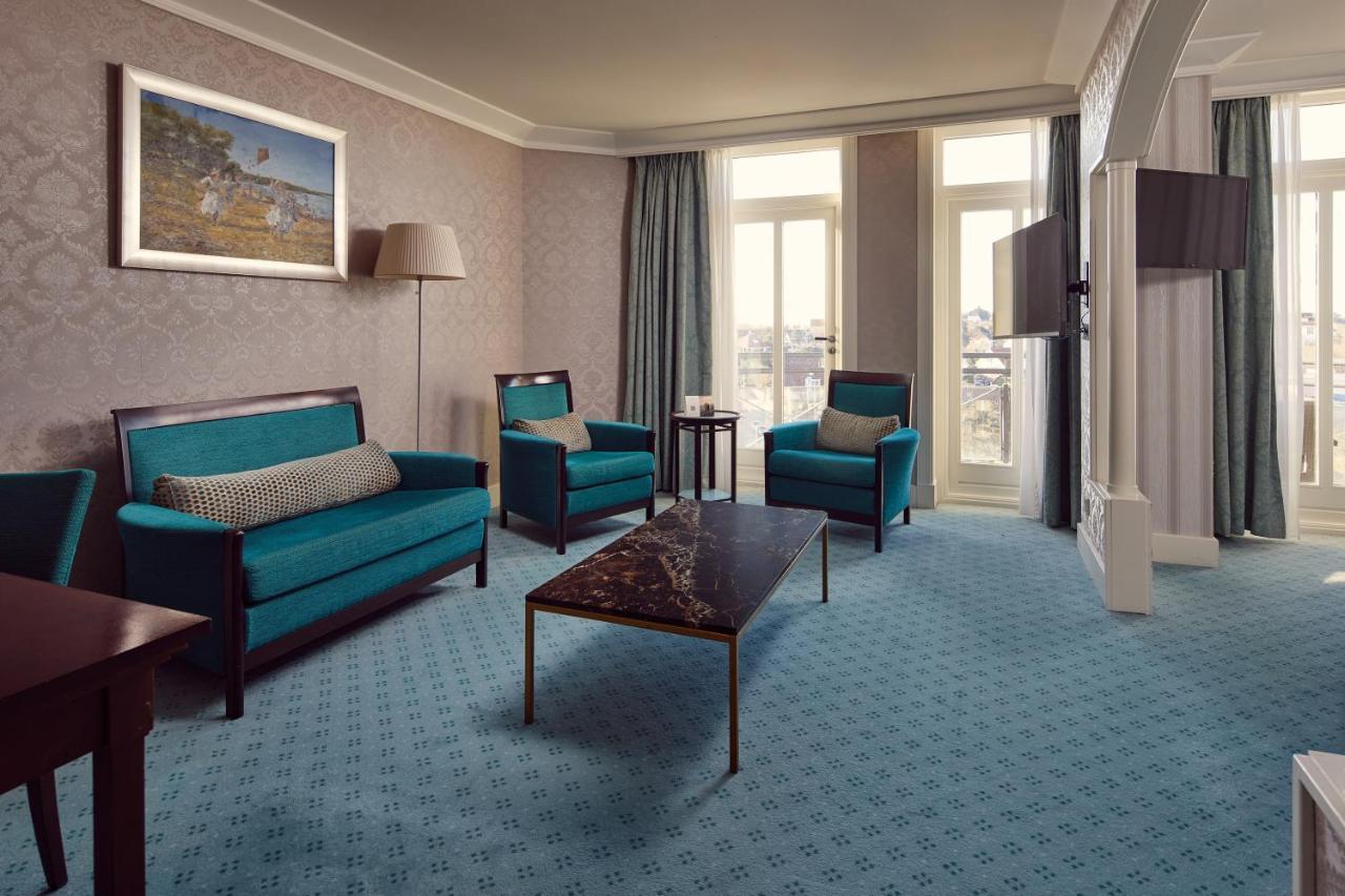 Suite Familiar con balcón