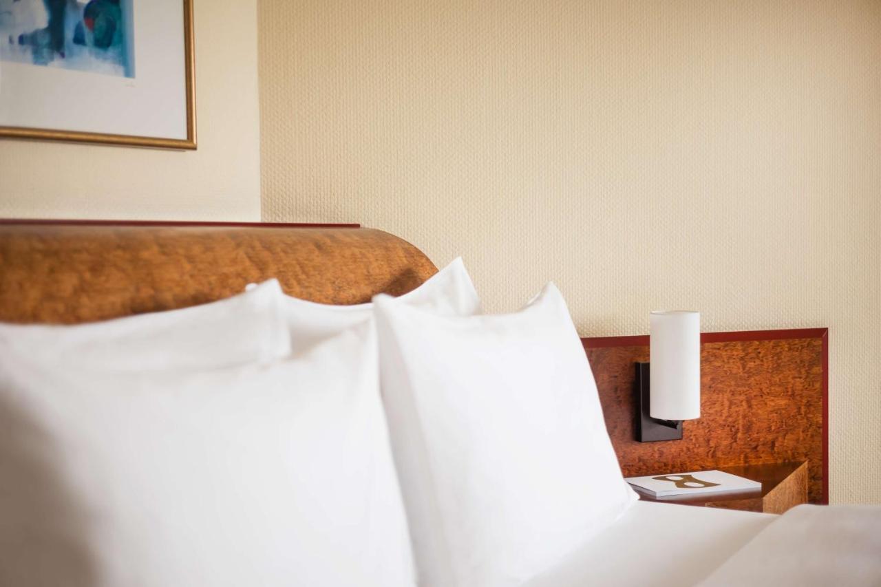 Queen Room,1420529448:JPEG