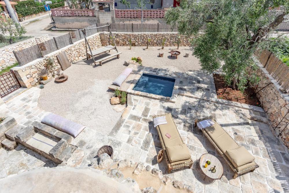 Double Room with Pool View,1425666345:JPEG