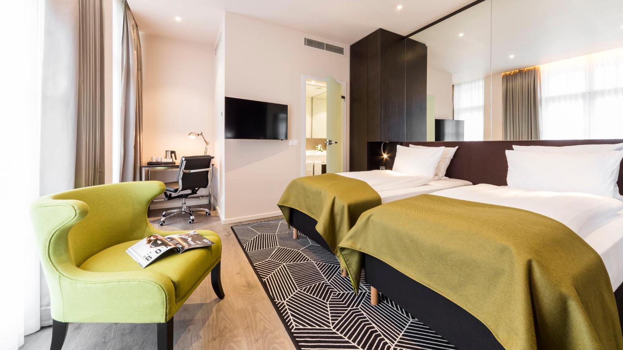 Quarto Premium com 2 Camas de Solteiro