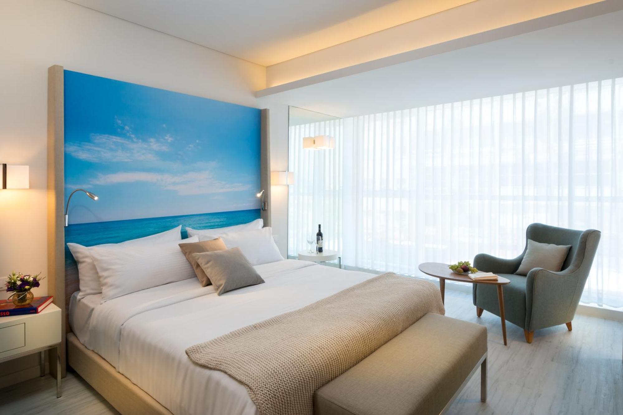 Deluxe Double Room City View