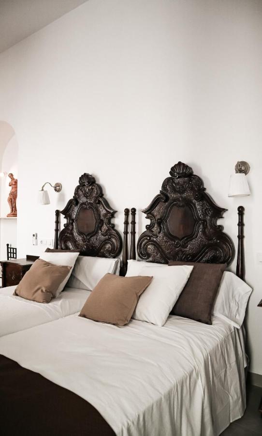 Twin Room,1467908162:JPEG