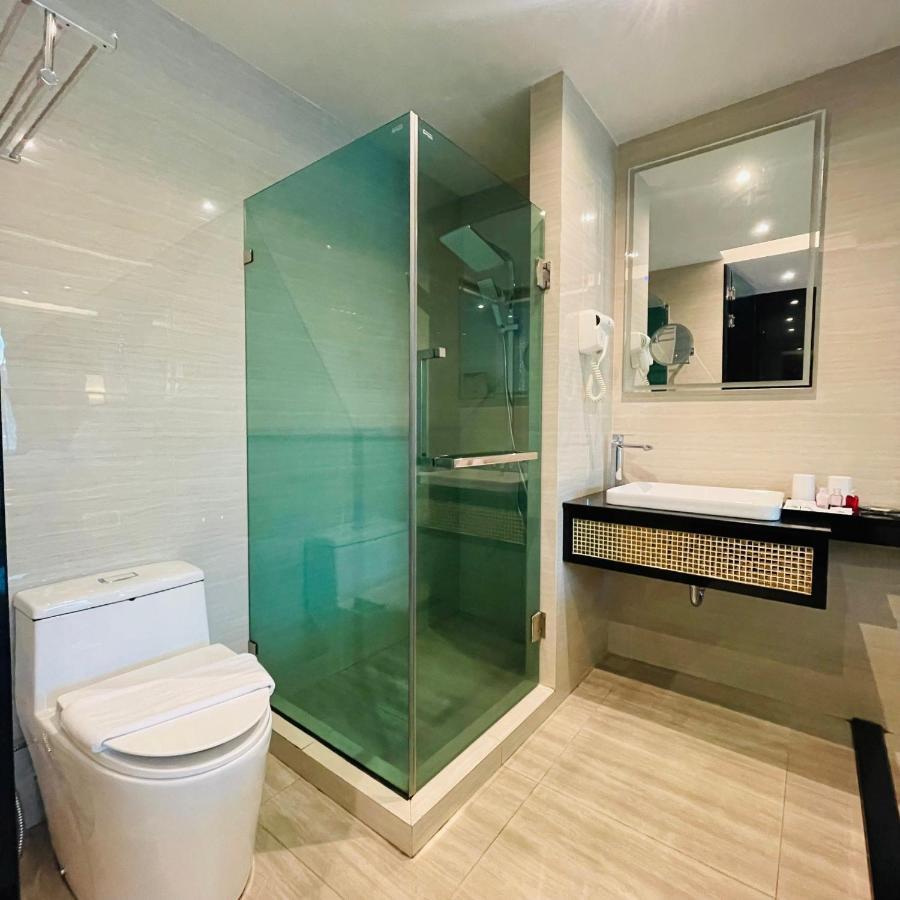 Suite with Balcony,1630009697:JPEG