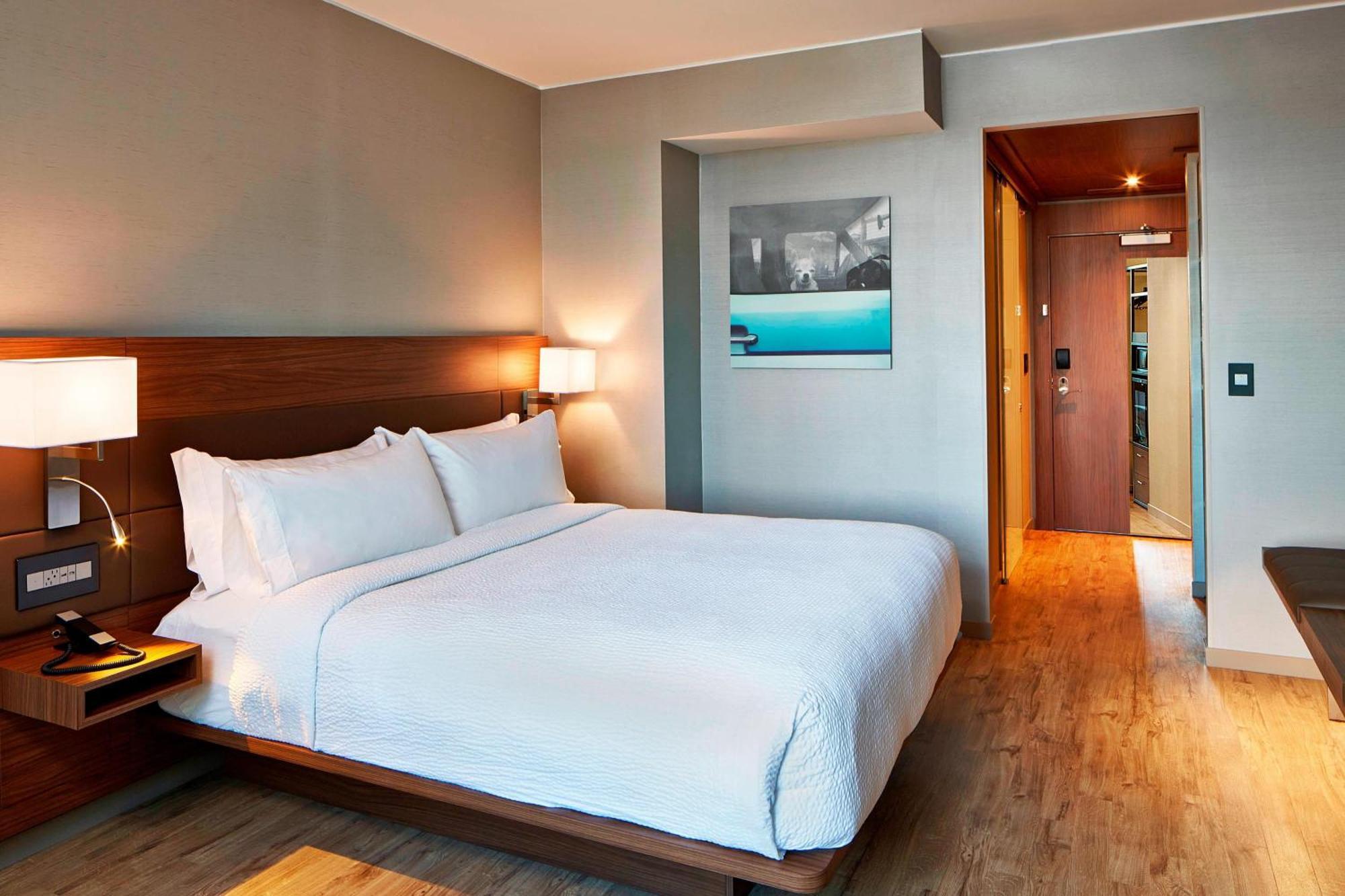 Guest Room 1 King,1501205440:JPEG
