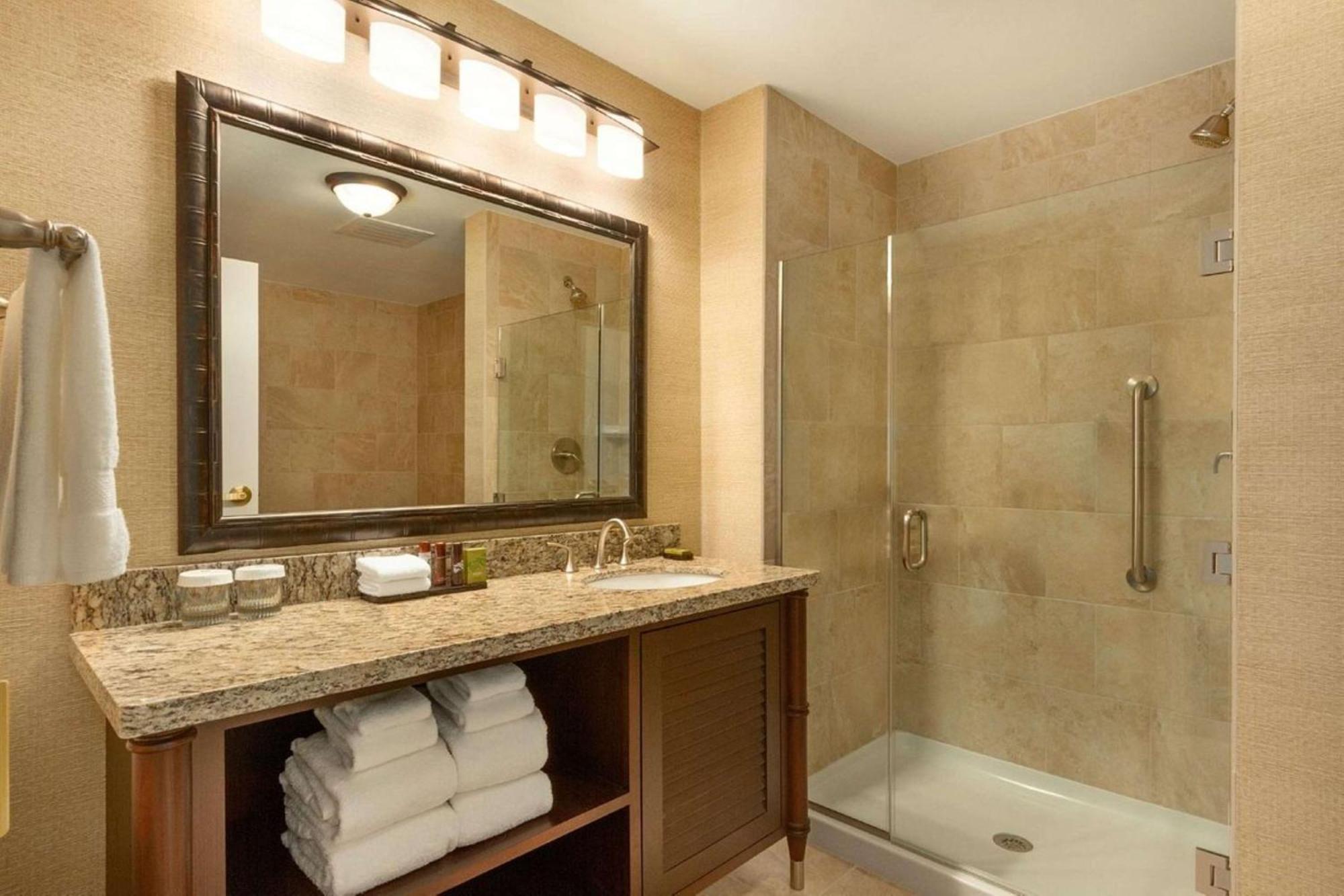 Two Room Suite Two Queen Beds Hearing Access