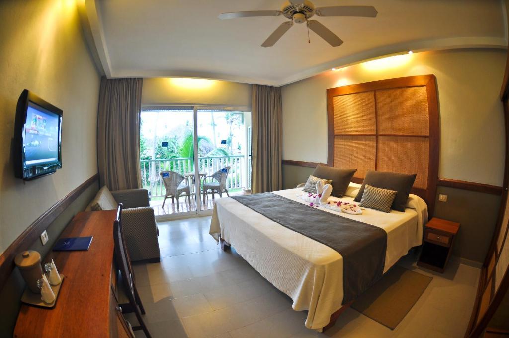 Habitación Doble Superior con vistas al jardín (3 adultos) - 2 camas