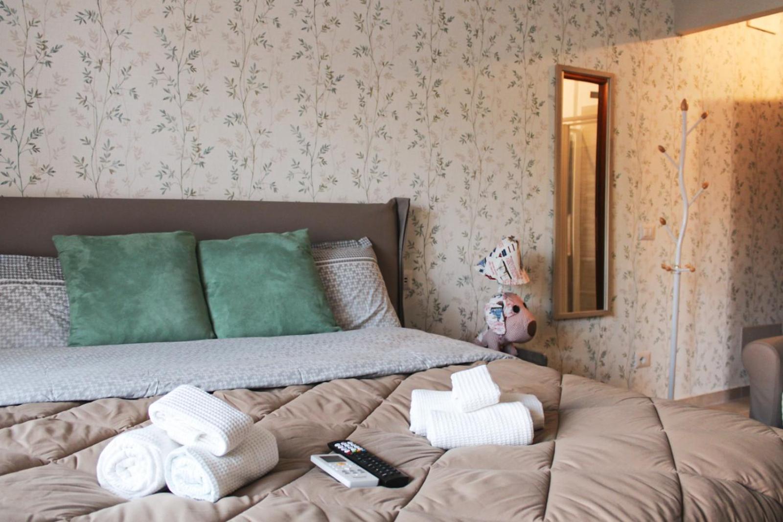 Double Room with Private Bathroom,1515016981:JPEG