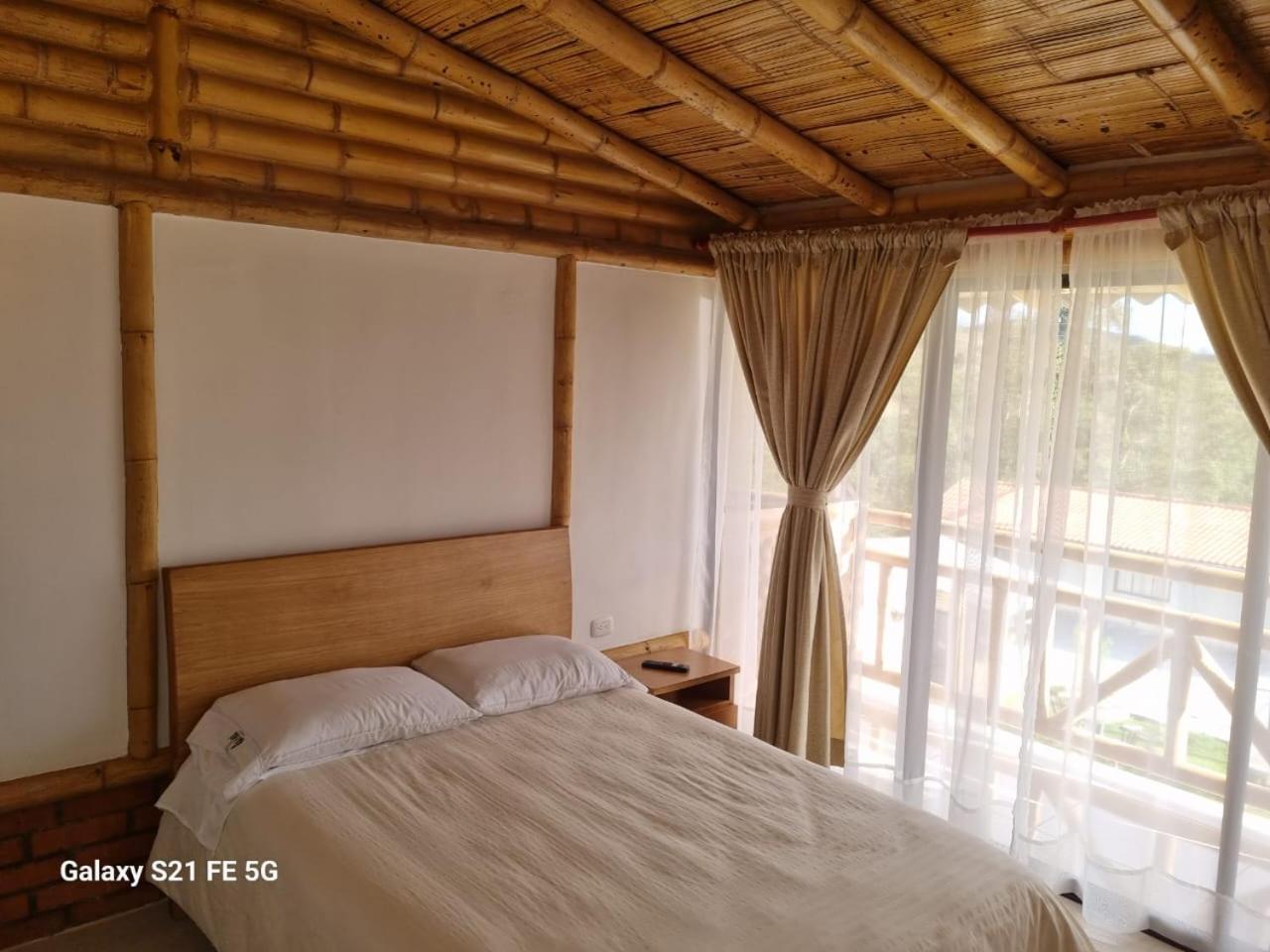 Habitación Doble con vistas al lago