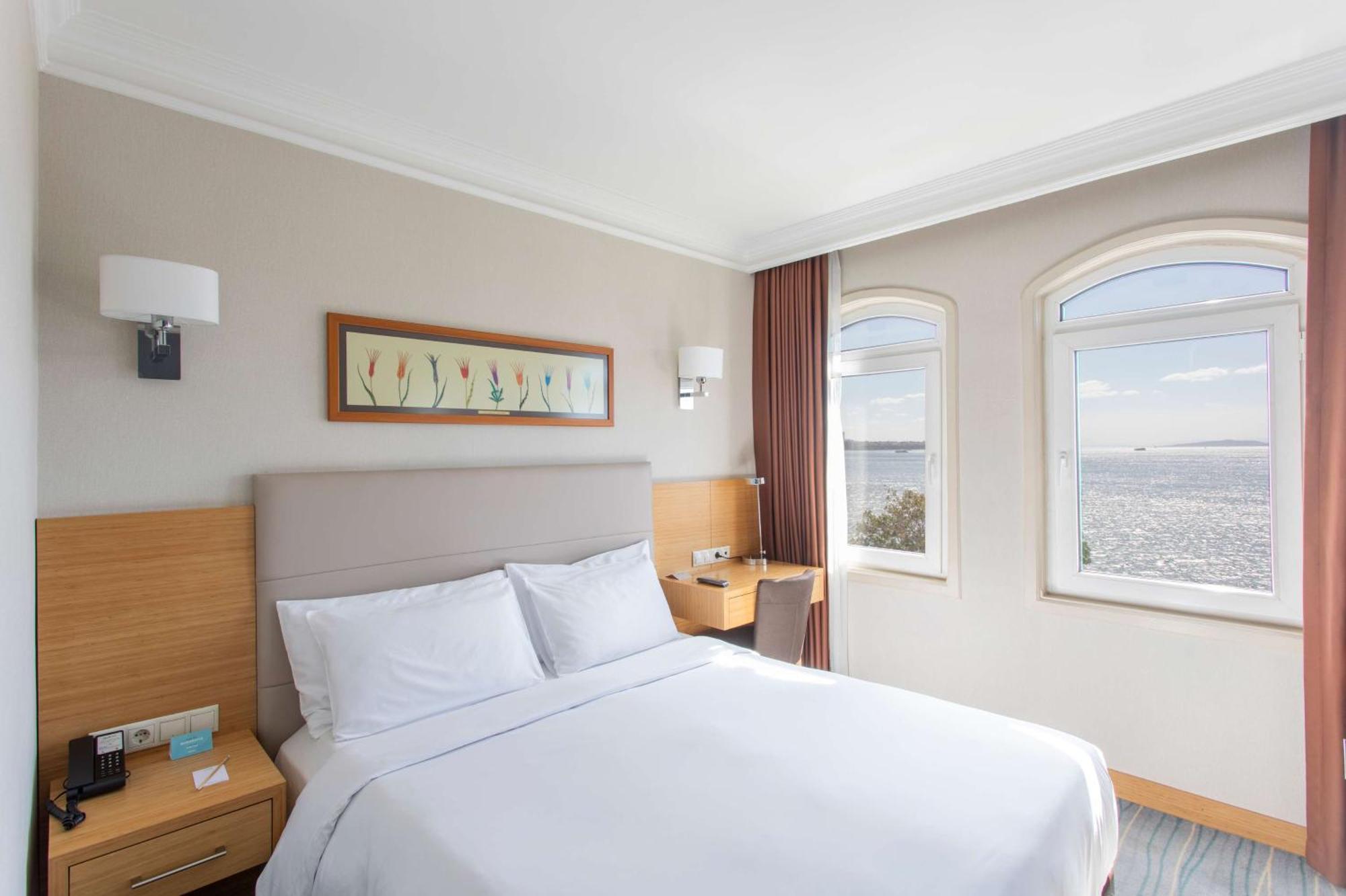 Standard Room Sea View Non-Smoking