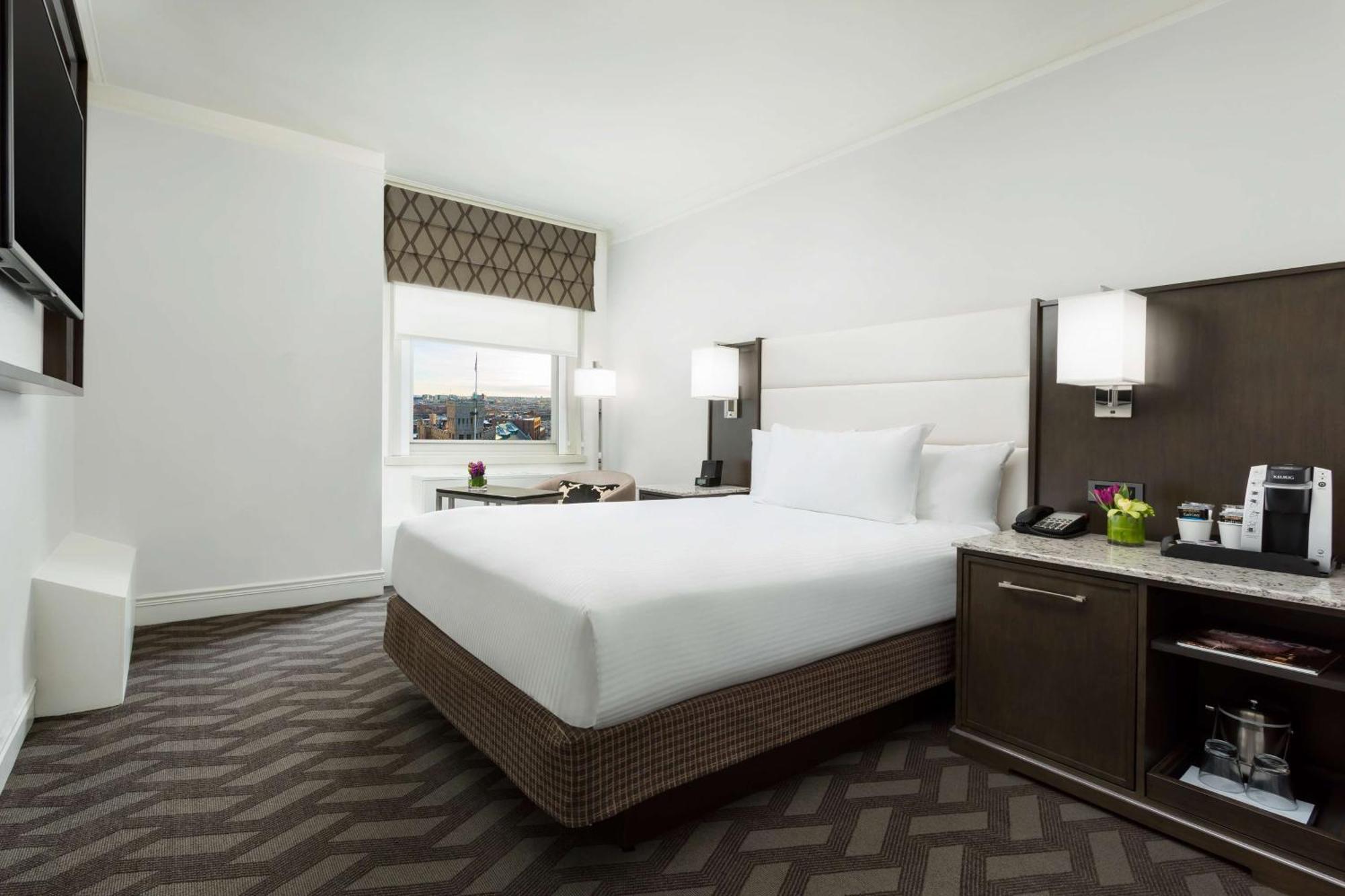 Queen Room,1571368568:JPEG