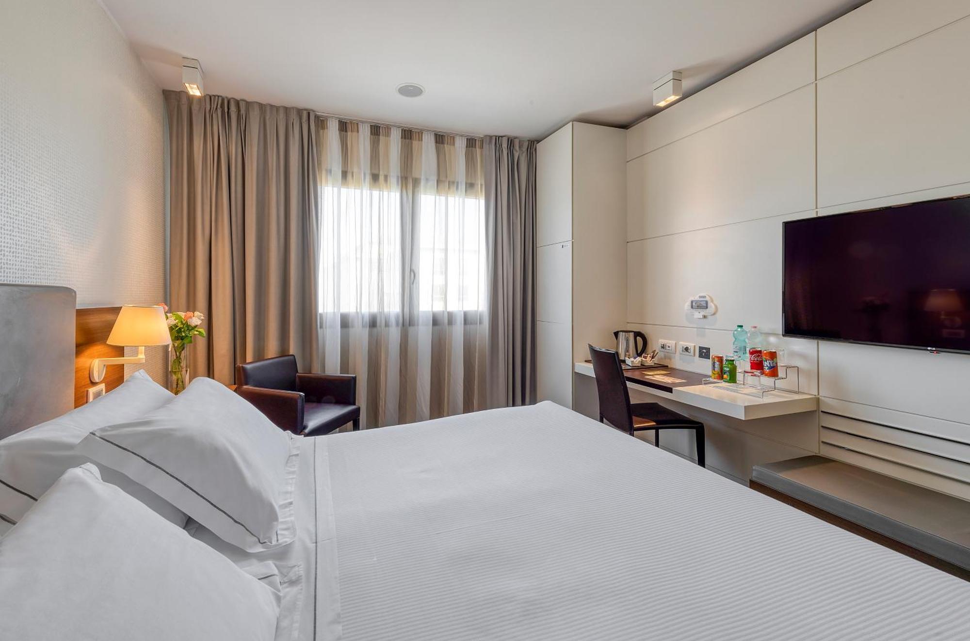Premium Double or Twin Room City View