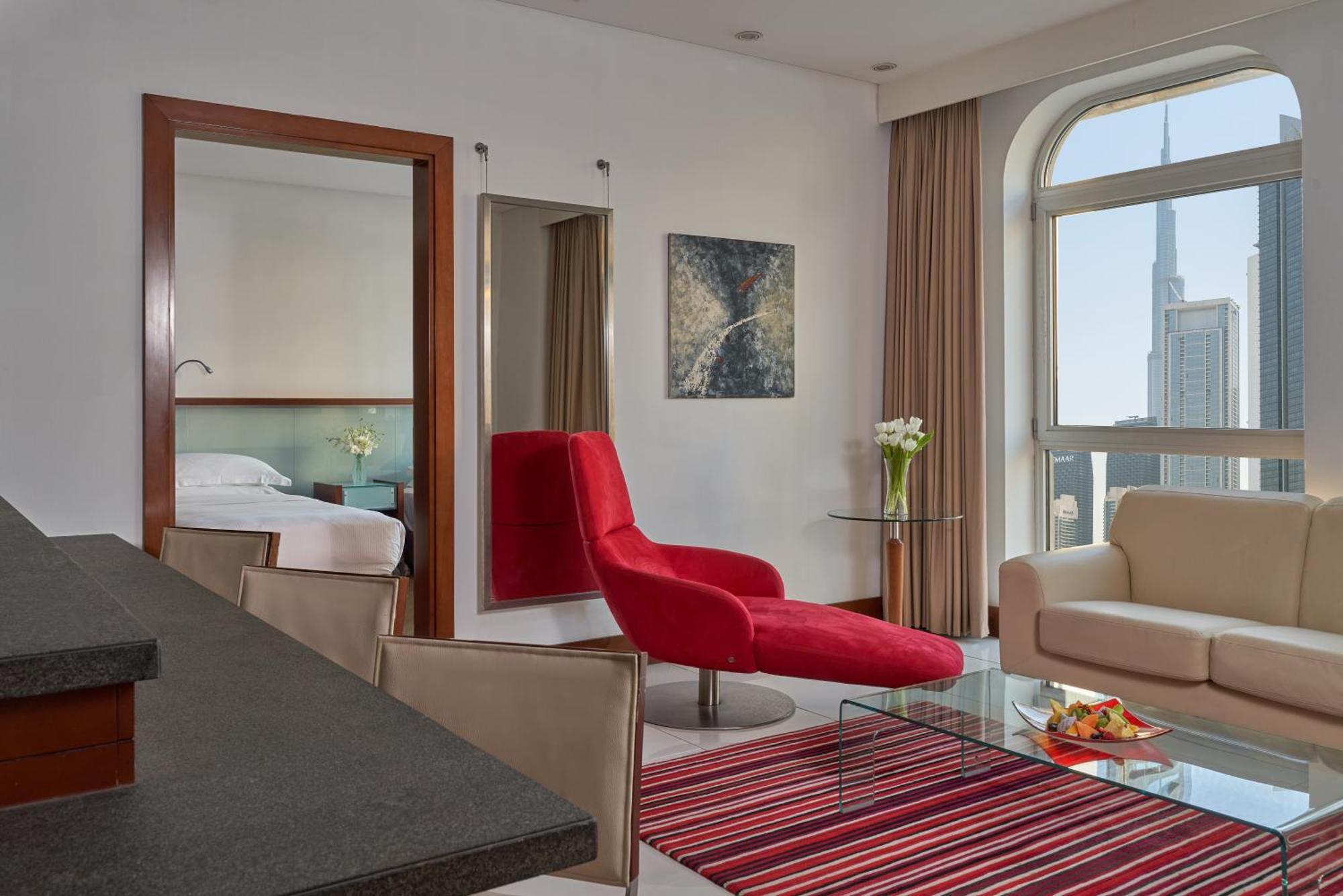Burj Khalifa View One Bedroom Suite - Twin Beds