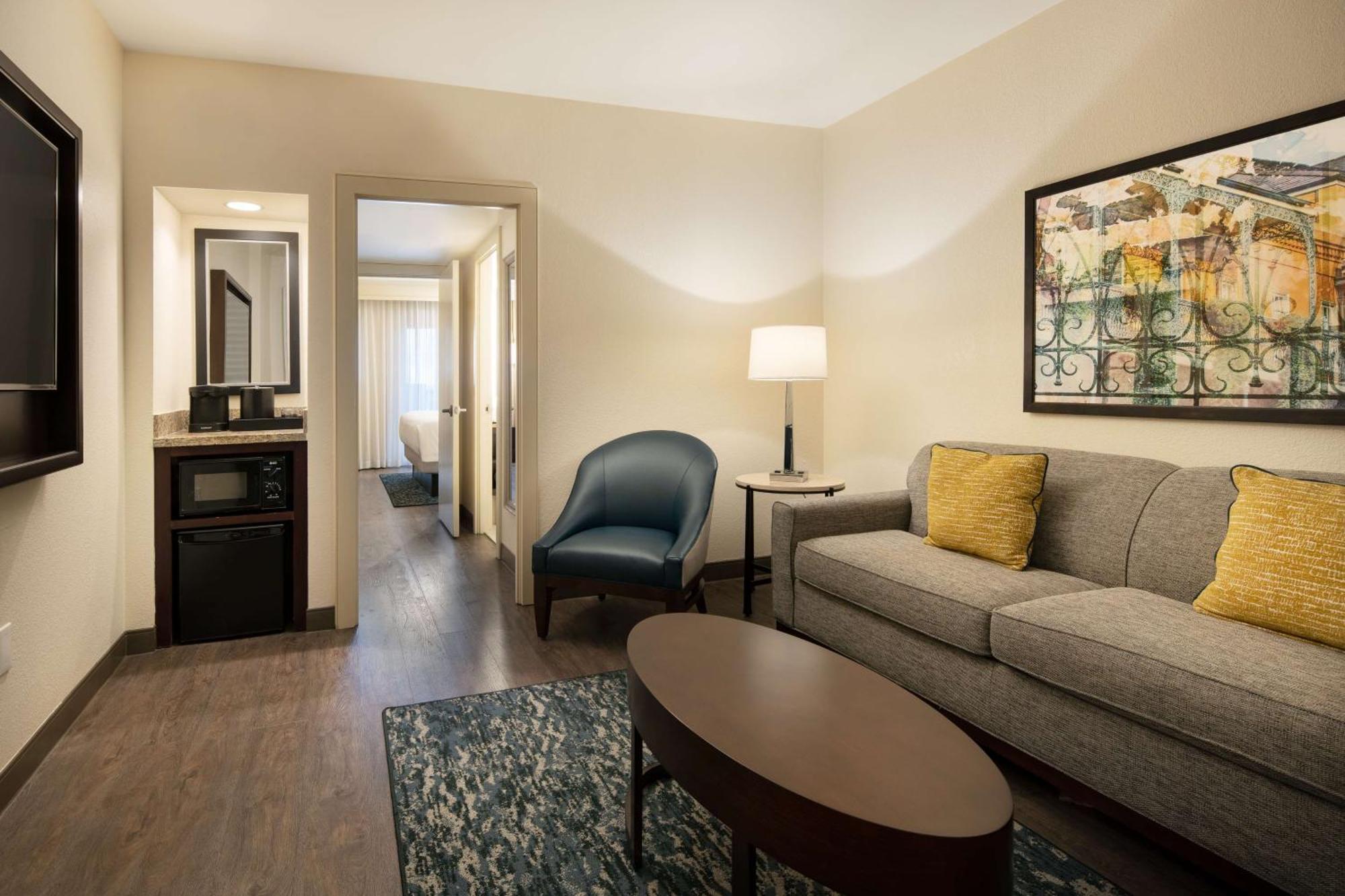 One-Bedroom King Suite - Non-Smoking,1557457429:JPEG
