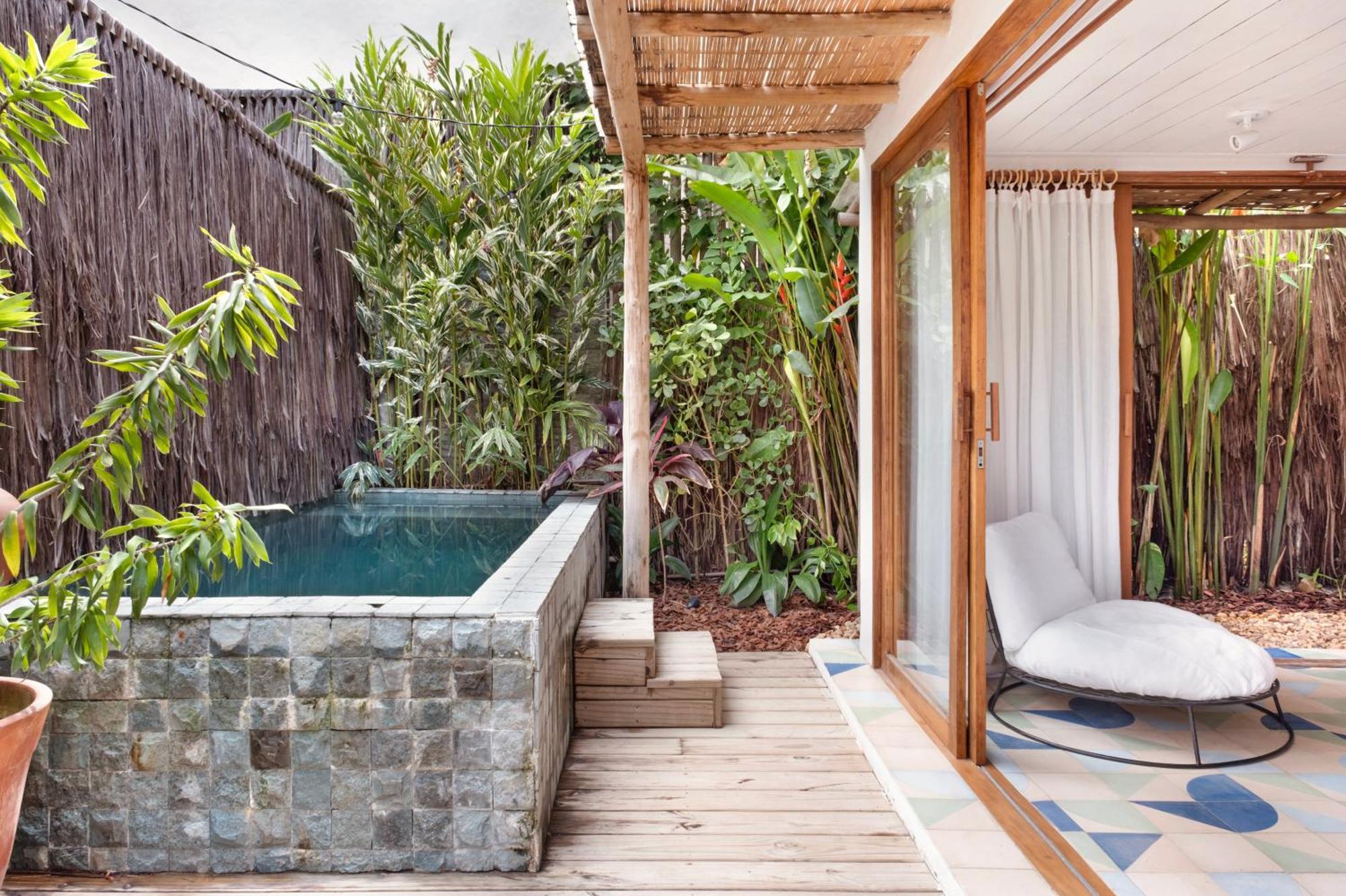 Suite Private Pool,1557478603:JPEG