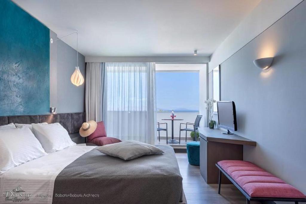 Double or Twin Room Side Sea View