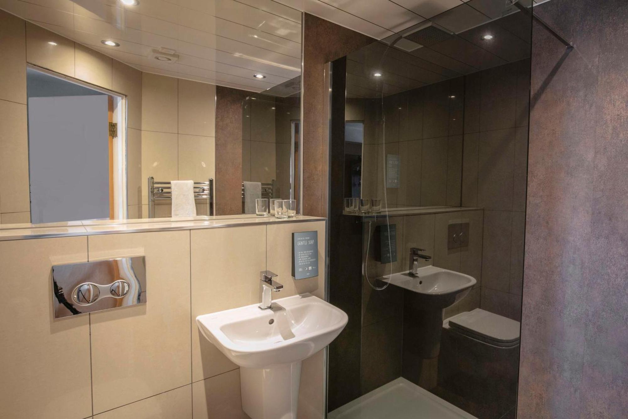 Small Double Room Non-Smoking