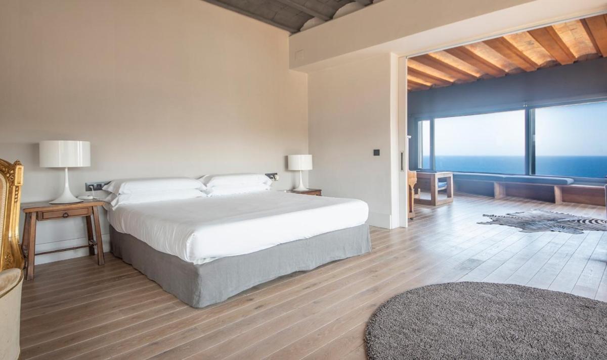 Deluxe Apartment with sea view (private),1572734198:JPEG