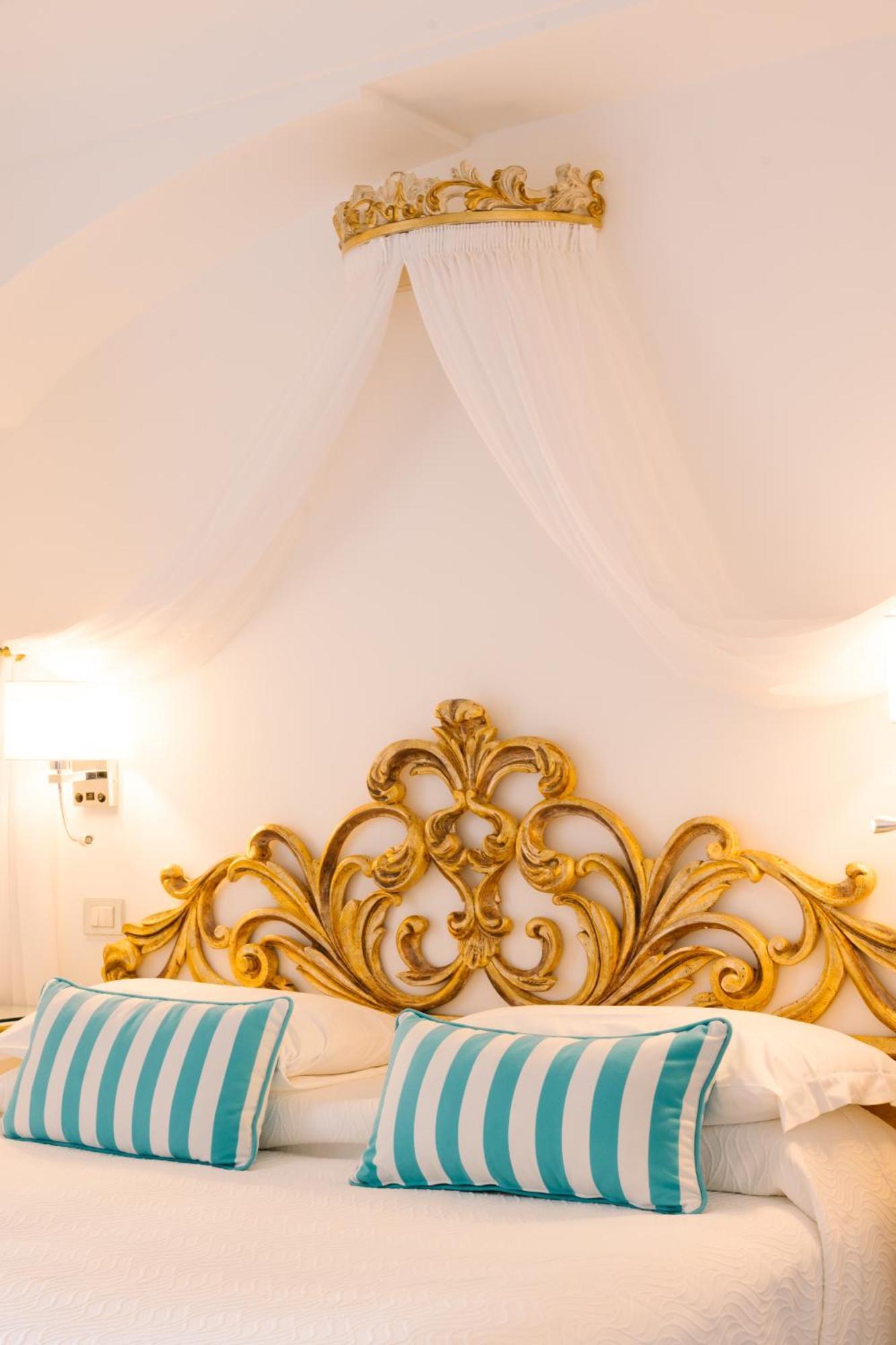 King Suite Outdoor Spa Bath Large Terrace Sea View,1001363388:JPEG