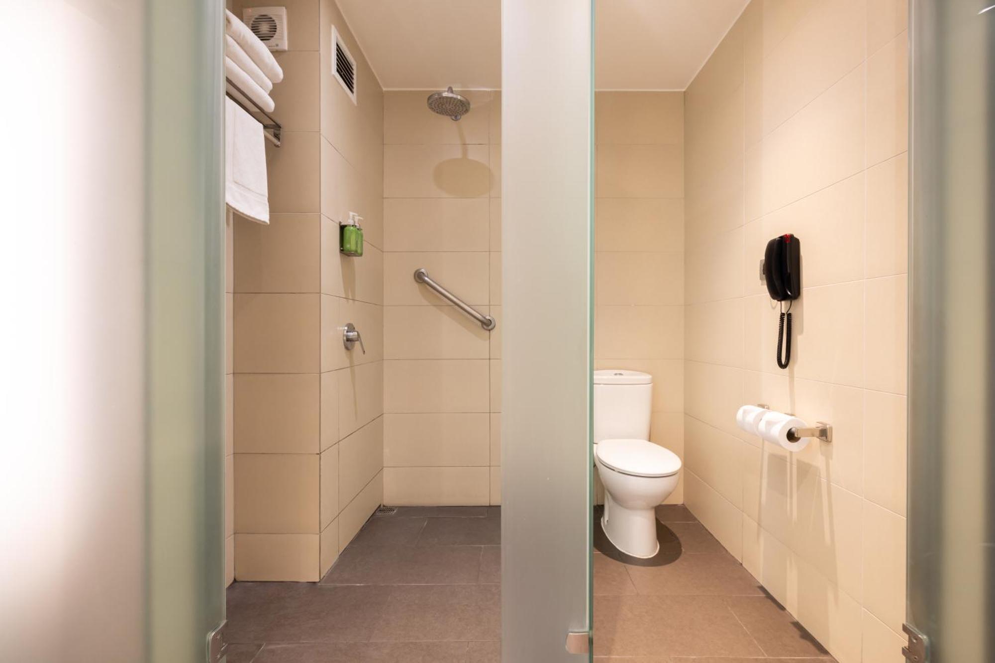 Standaard Kamer met 2 Queensize Bedden
