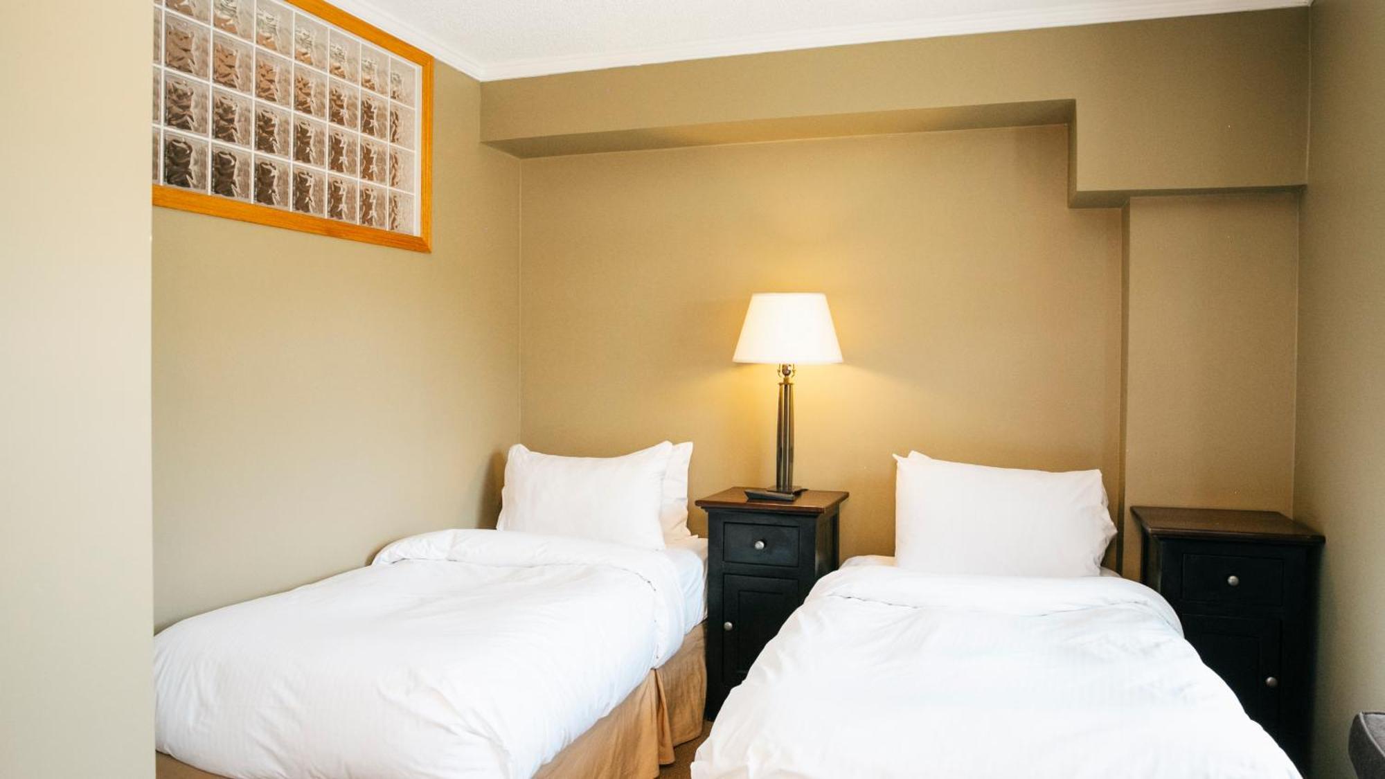 Two-Bedroom Suite-Silver unit 203