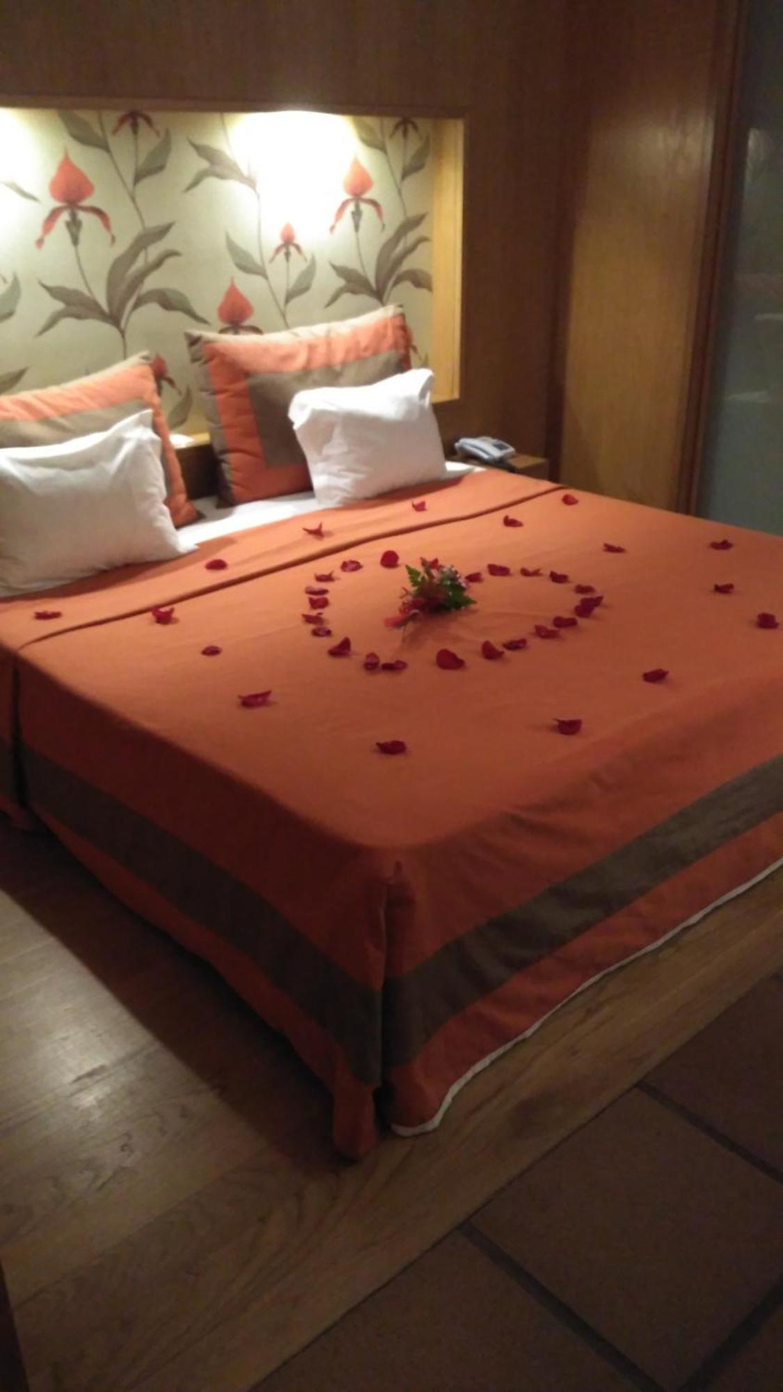 Superior Studio / Romantic Package (2 Adults),1588053162:JPEG