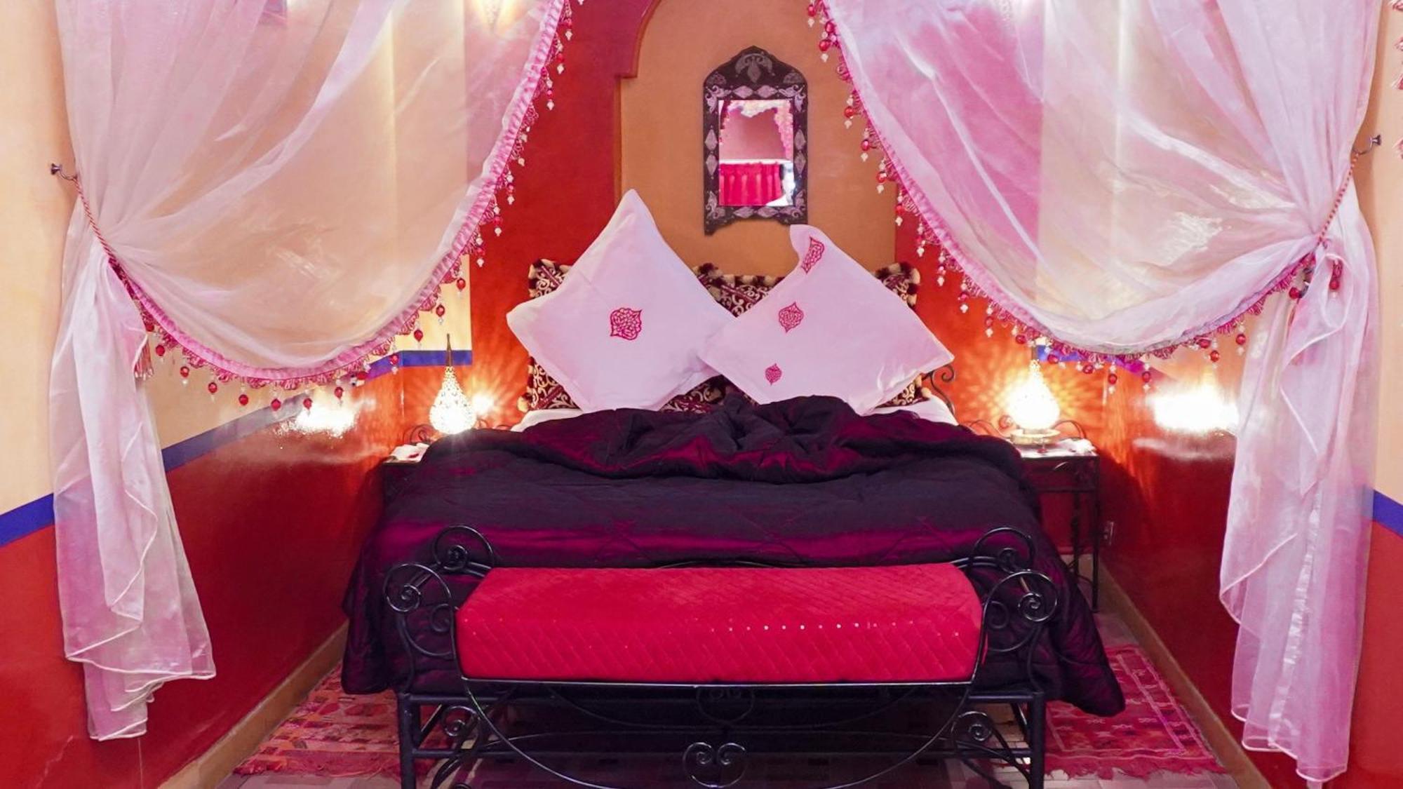 Jasmine Room,735888925:JPEG
