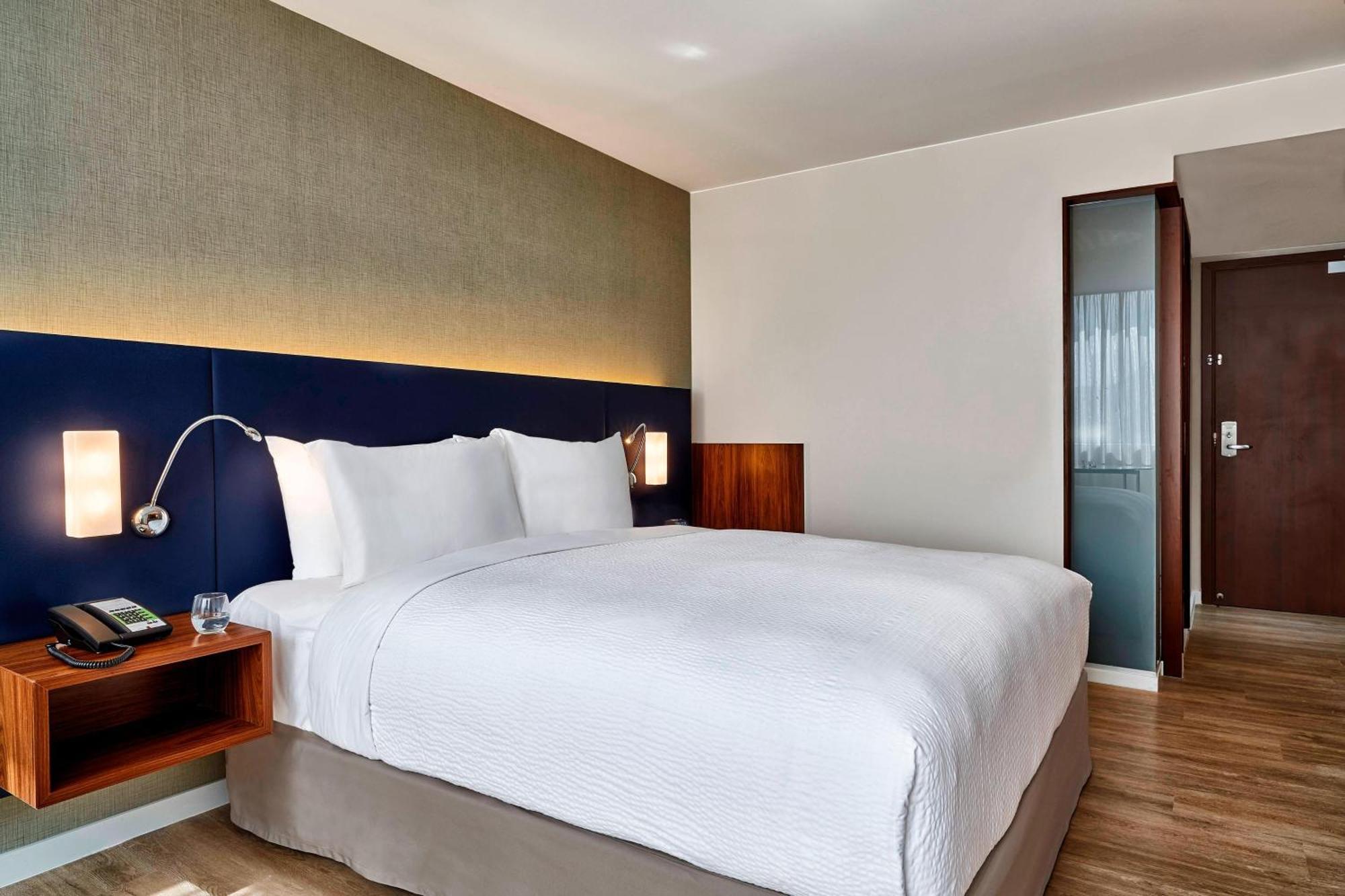 King Room,1632279909:JPEG
