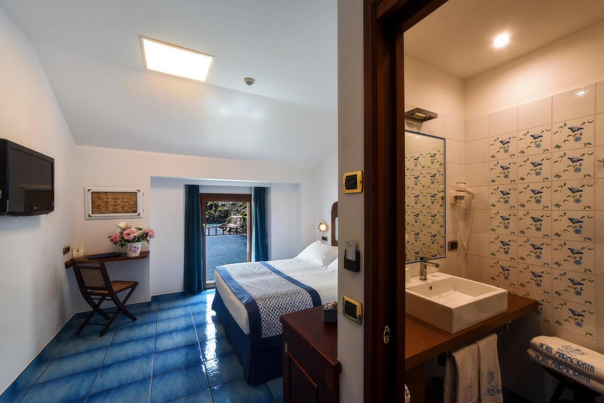Comfort Double or Twin Room with Sea View