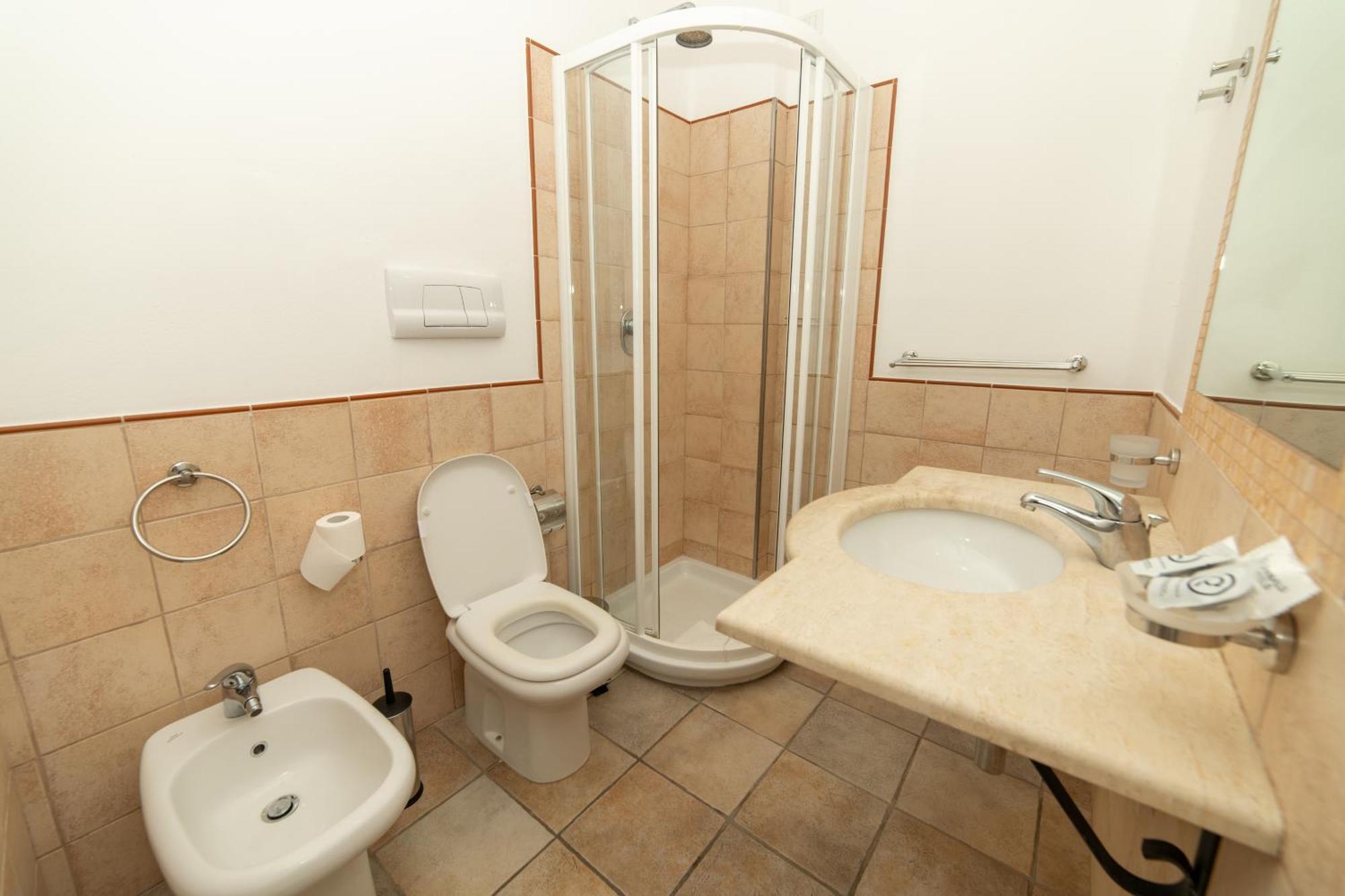 Double or Twin Room with Extra Bed,1596865103:JPEG