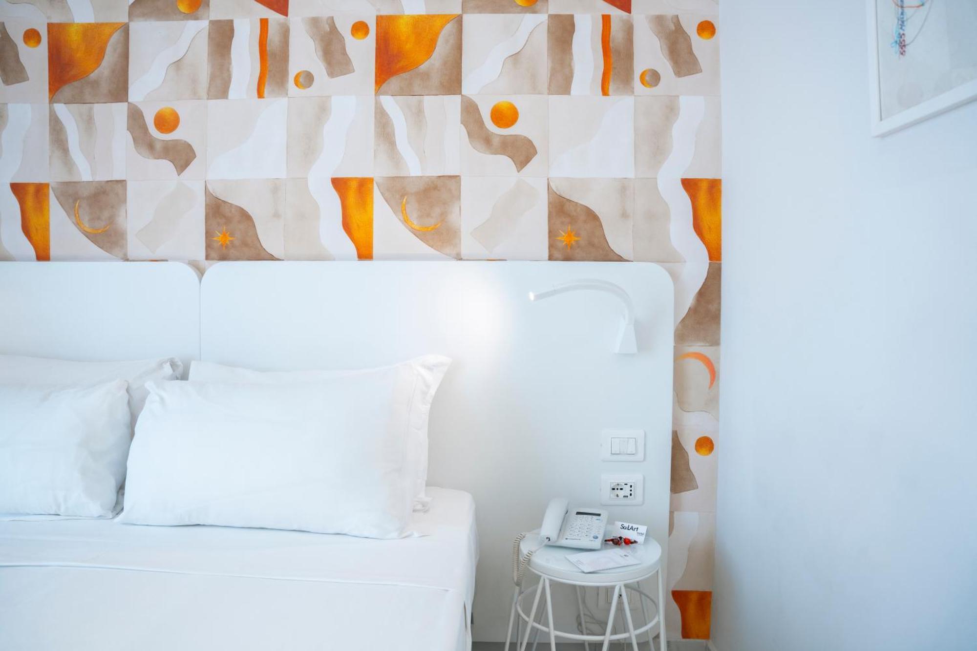 Deluxe Double or Twin Room with City View,1600302745:JPEG