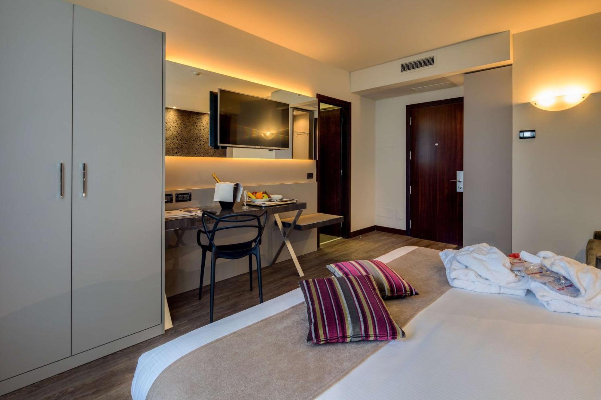 Executive King Room Balcony