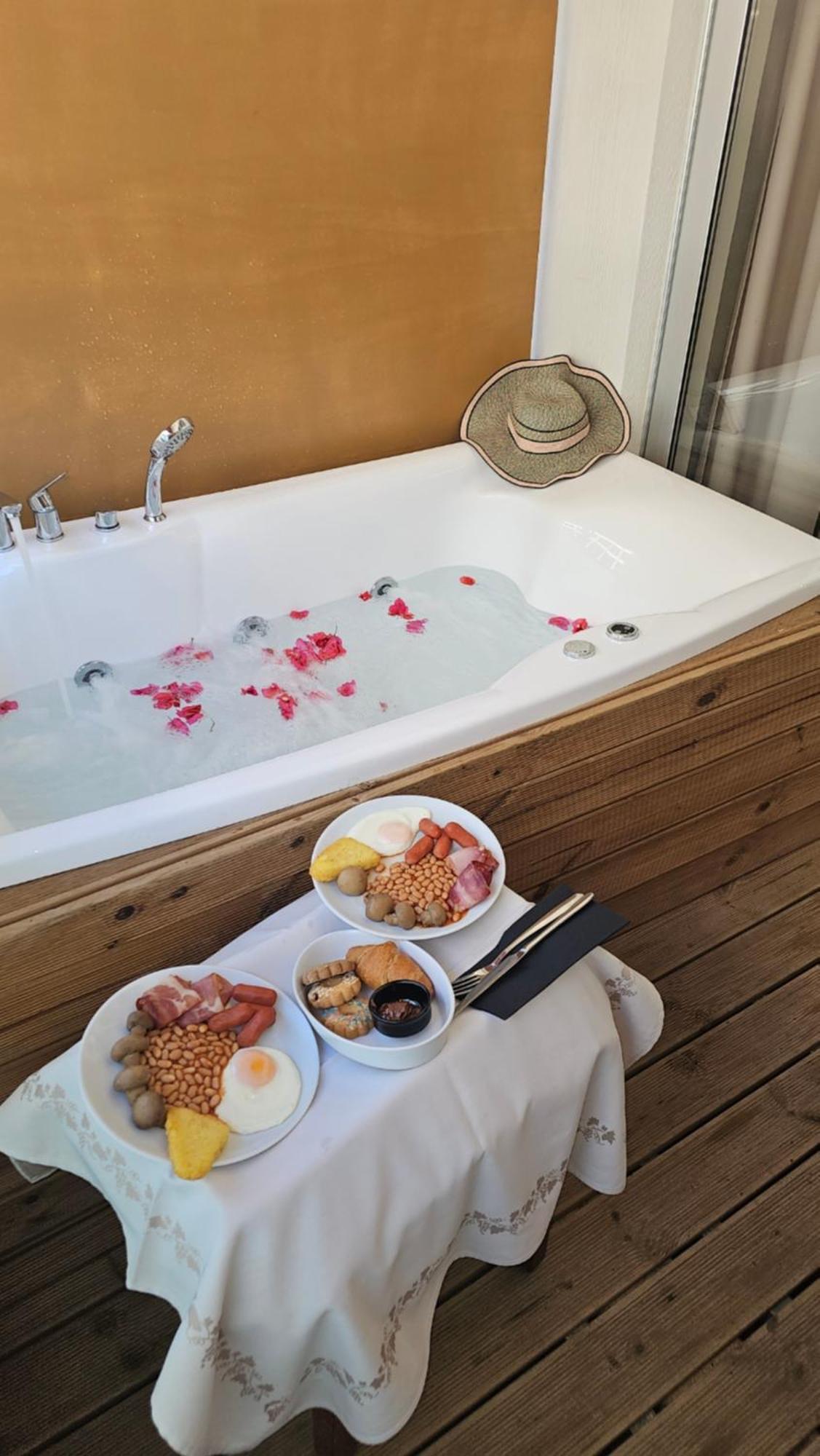 Superior Double or Twin Room,1772900514:JPEG
