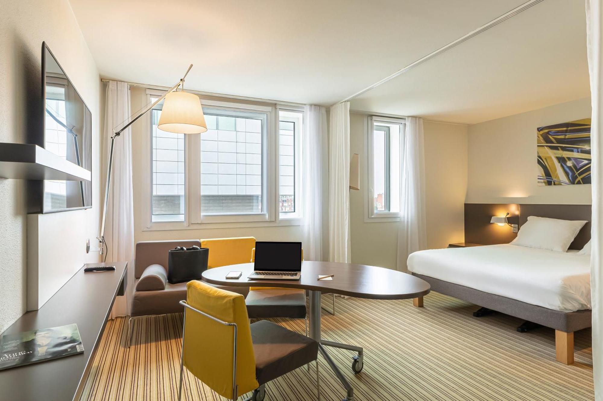 Suite con 1 cama grande y 1 cama individual