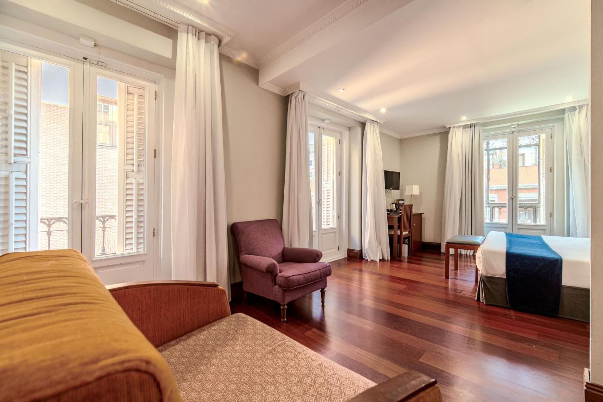 Chambre Double ou Lits Jumeaux avec Lit d'Appoint
