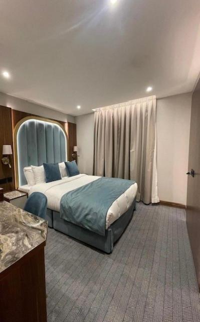 Deluxe Double Room,1619756531:JPEG
