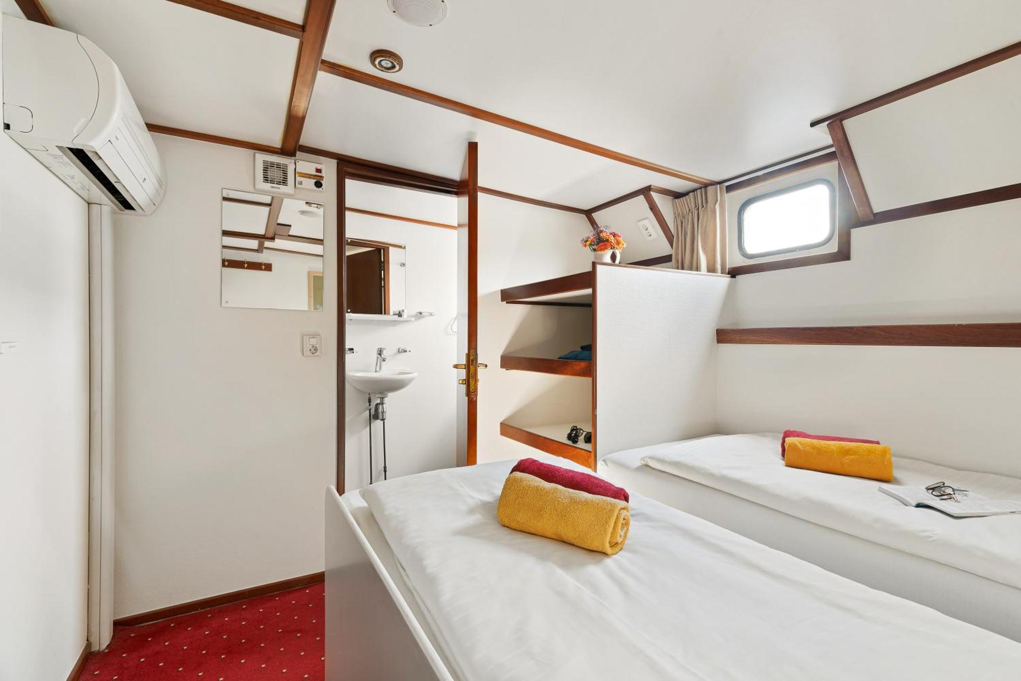 Deluxe Tweepersoonskamer met 2 Aparte Bedden