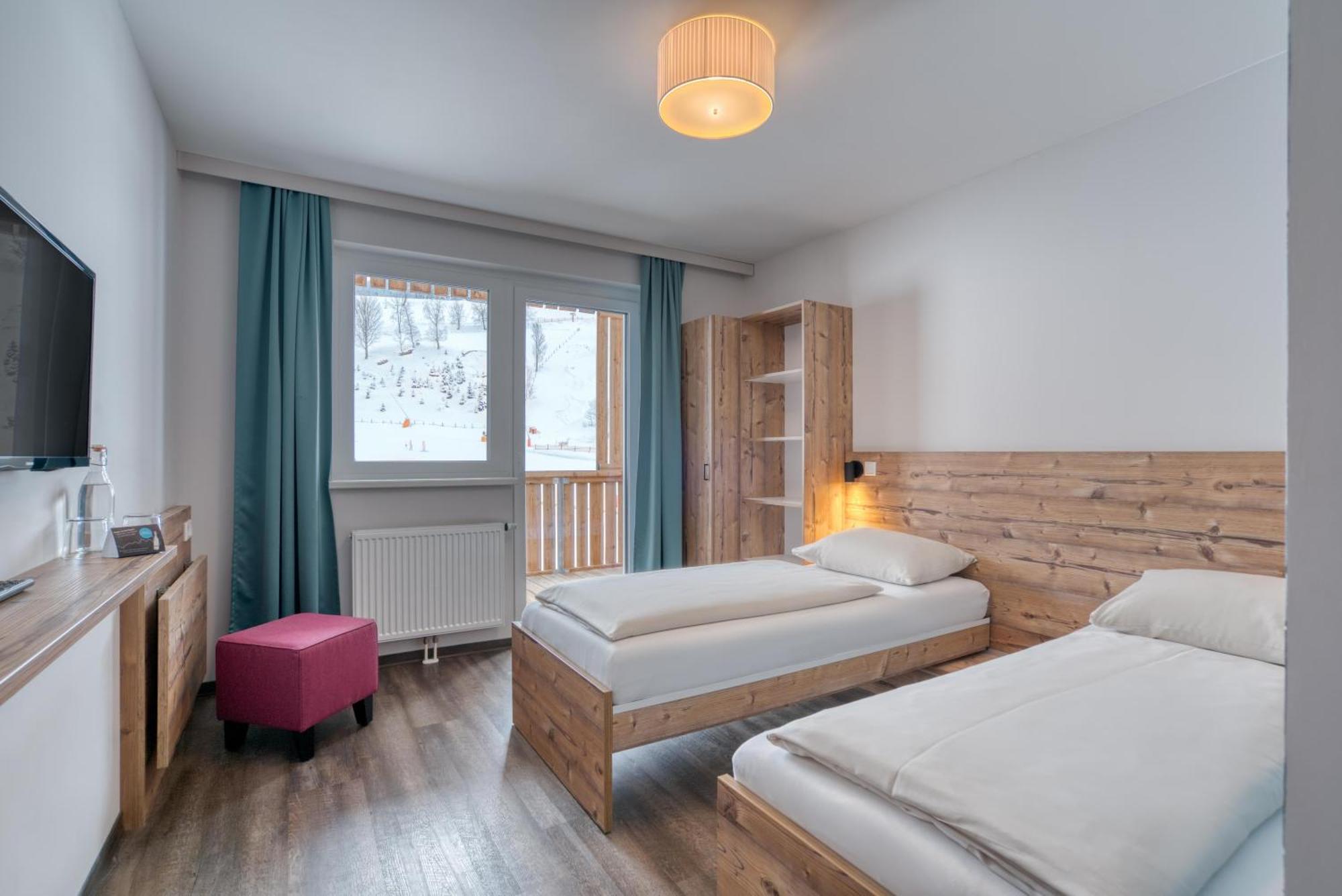 Double or Twin Room with Mountain View and Balcony