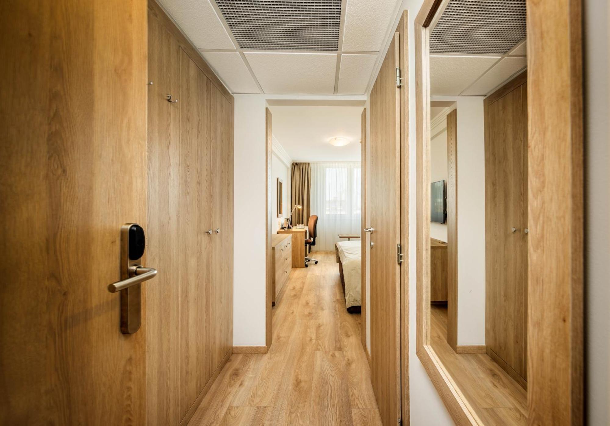 Premium Double or Twin Room including entry to salt cave