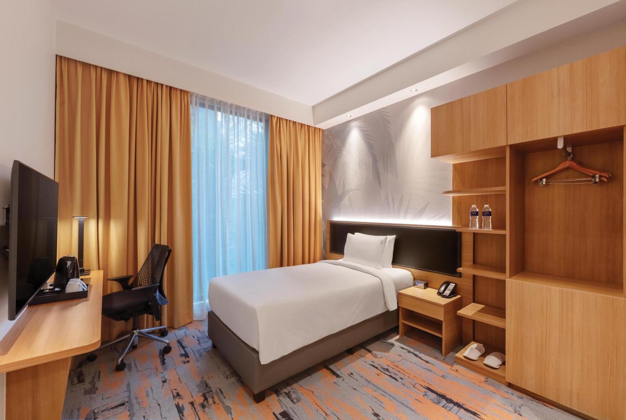 Standard Single Room with Free Breakfast - Accessible