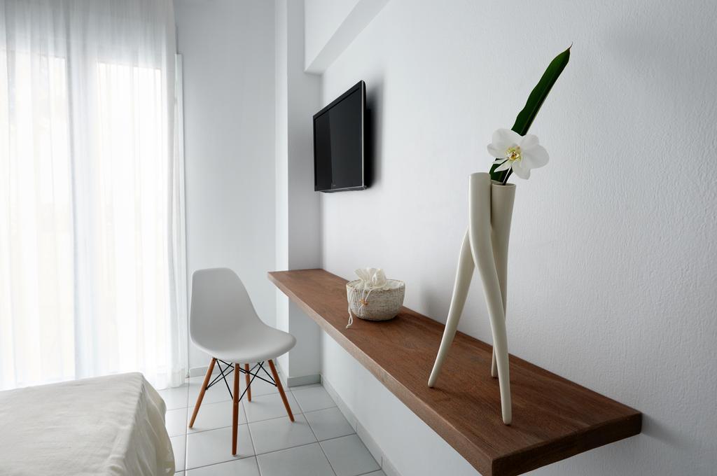 Superior Apartment with Side Sea View,172788303:JPEG