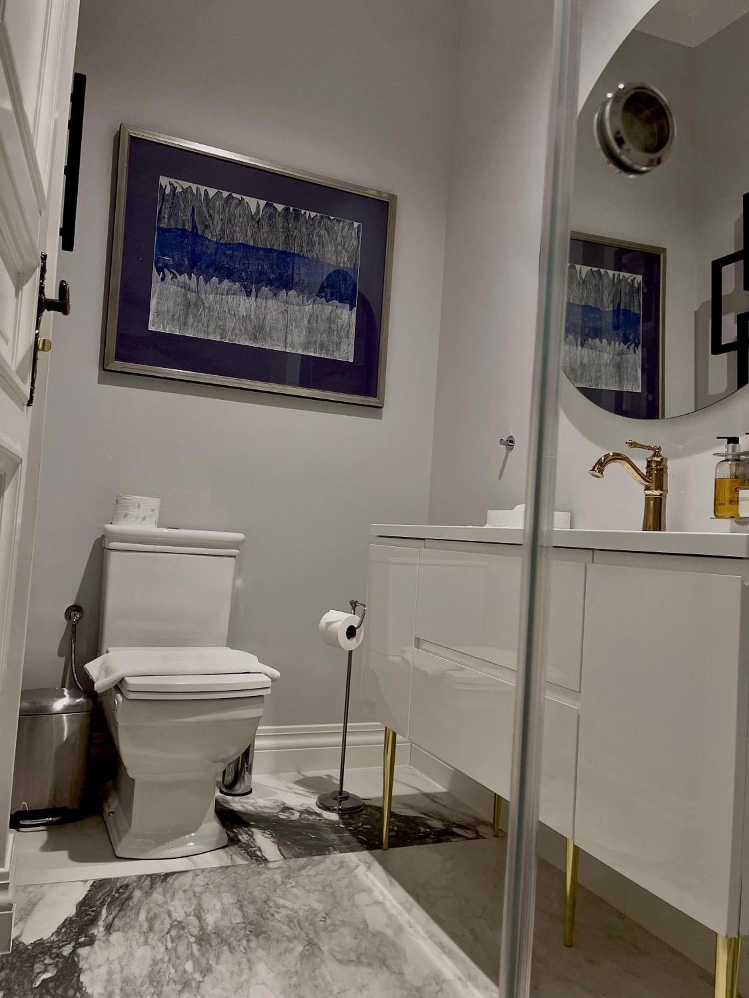 Deluxe Apartment,1639551122:JPEG