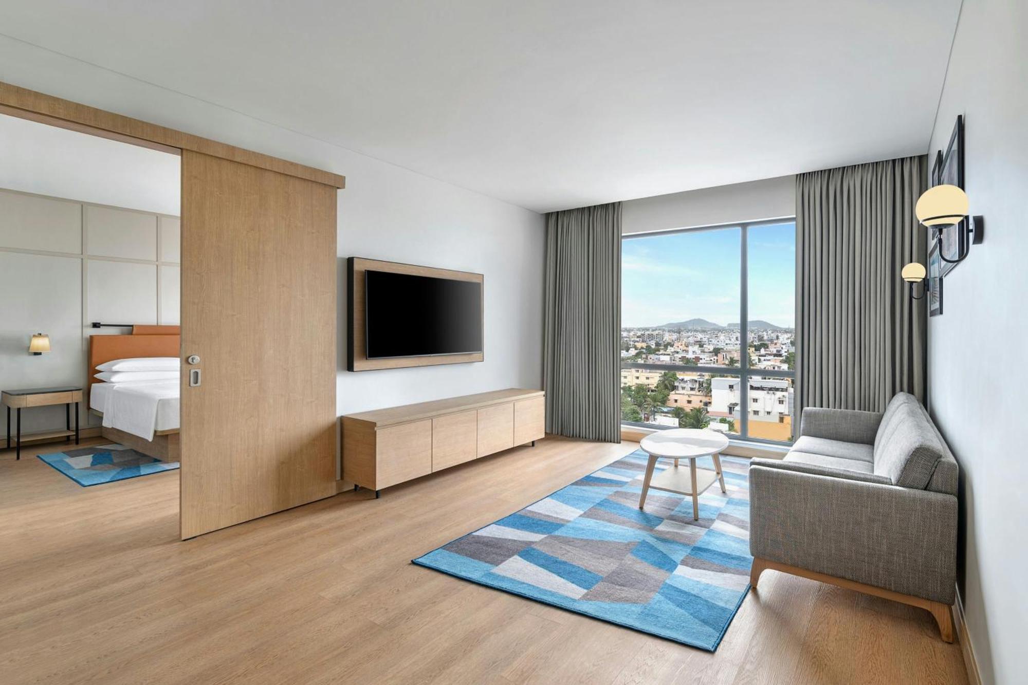 Executive King Suite City View