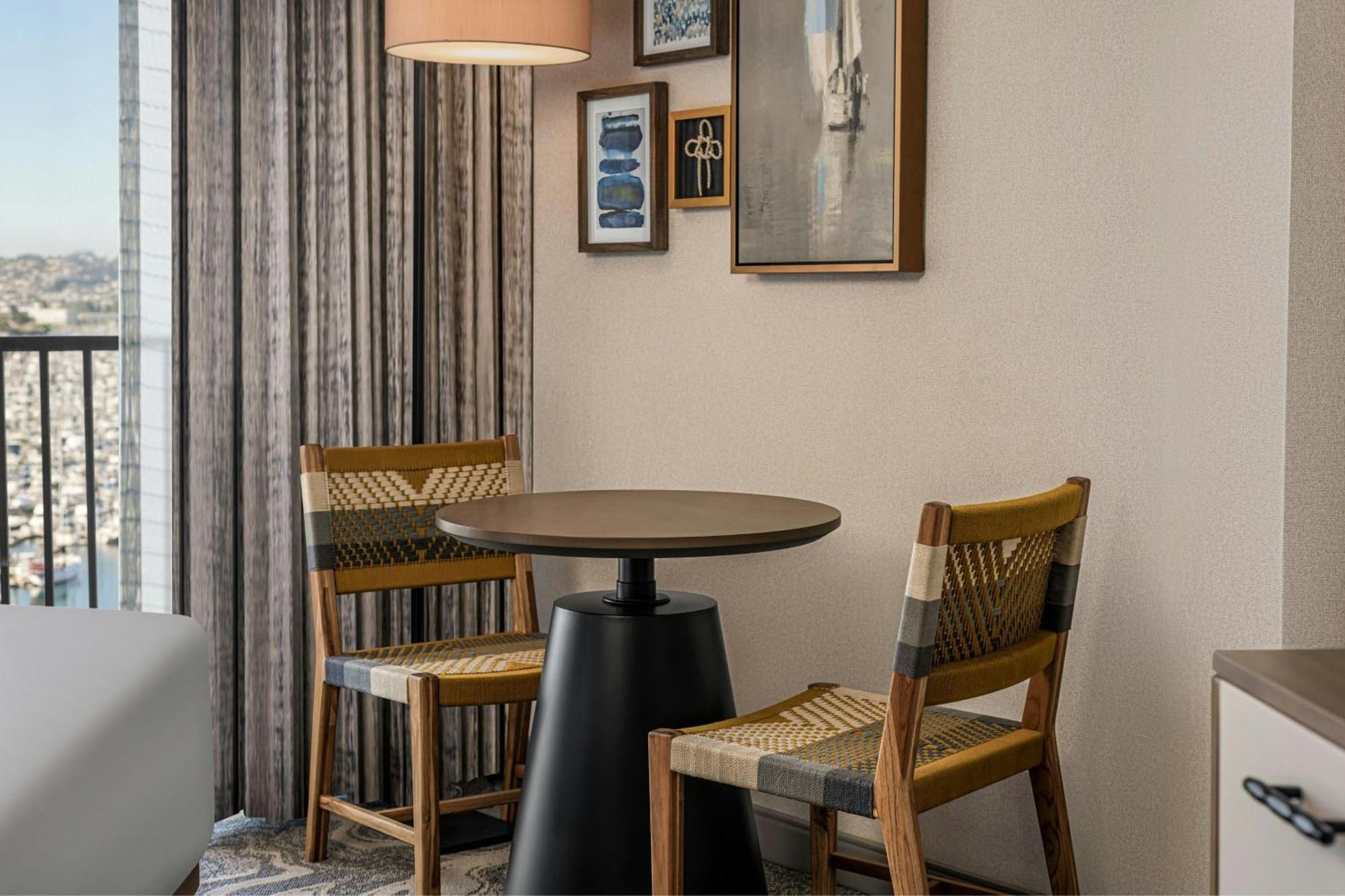 Deluxe Kamer met 1 Kingsize Bed - Marina Tower