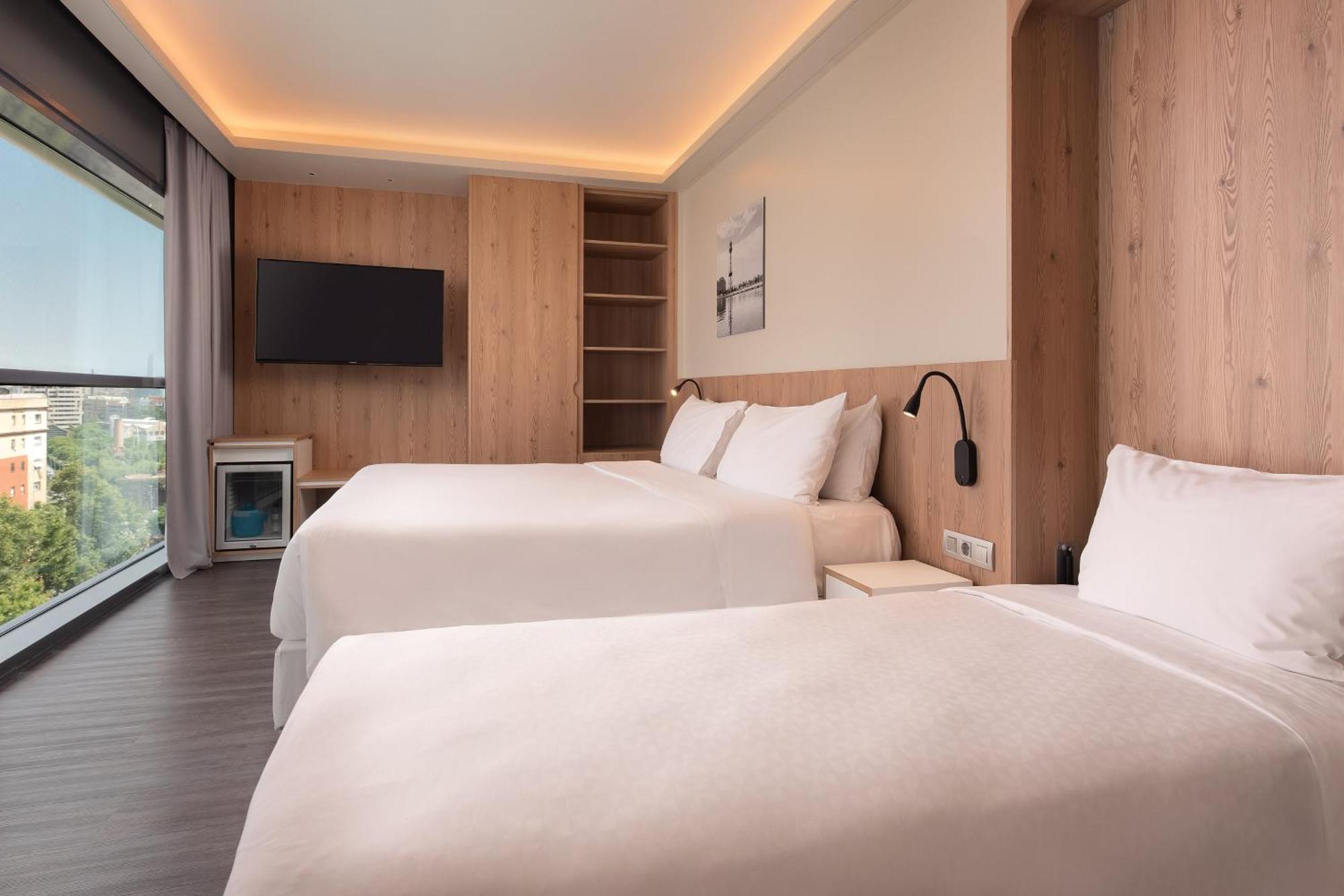 Chambre Lit King-Size Exécutive - Vue sur Ville