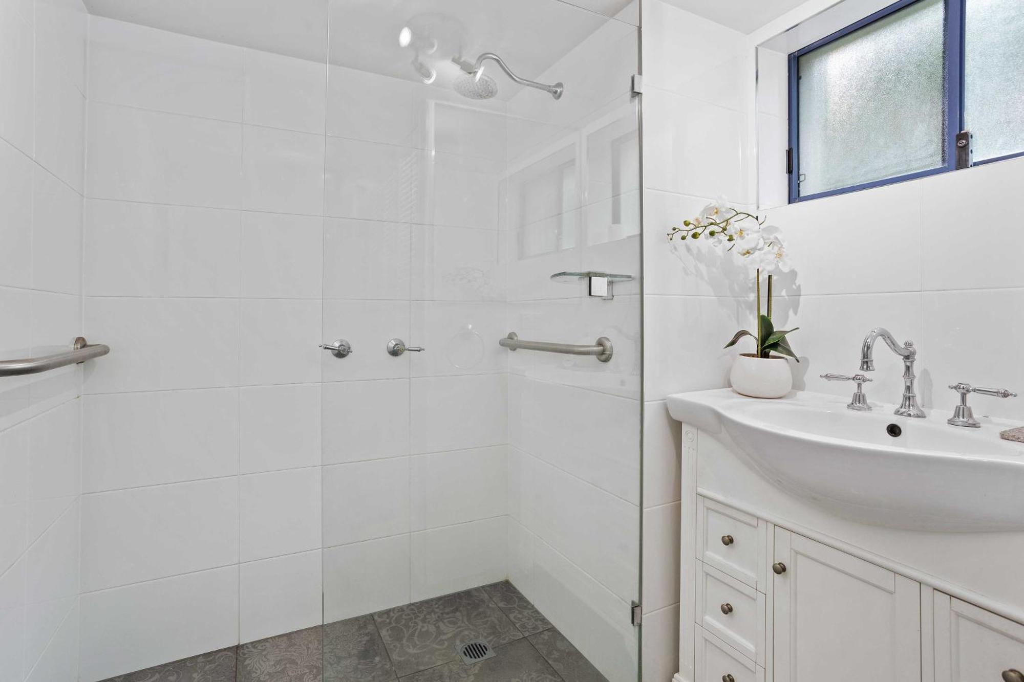 Superior 2 Bedroom Apartment,1649907669:JPEG